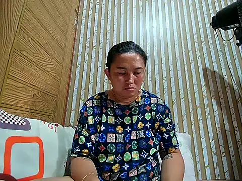 Snapshot of LalaiAsian chatting on February 3, 2026, 12:10 am LalaiAsian online show from February 3, 2026, 12:10 am