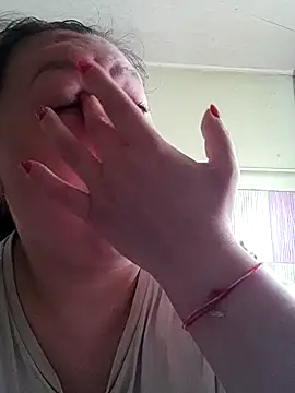 Rini333 online show from March 25, 2026, 9:41 am