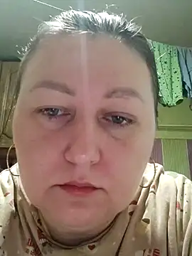 Rini333 online show from November 26, 2025, 1:22 pm