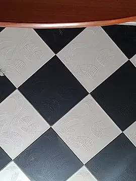 Rini333 online show from December 5, 2025, 7:18 am