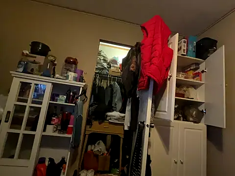 jck1m0t online show from December 3, 2025, 12:44 am