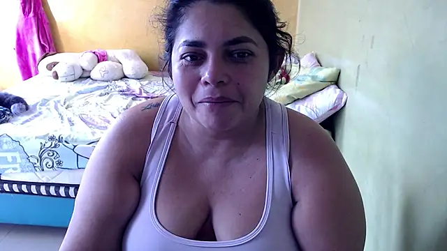 yulieth bbw online show from January 9, 2026, 2:13 pm