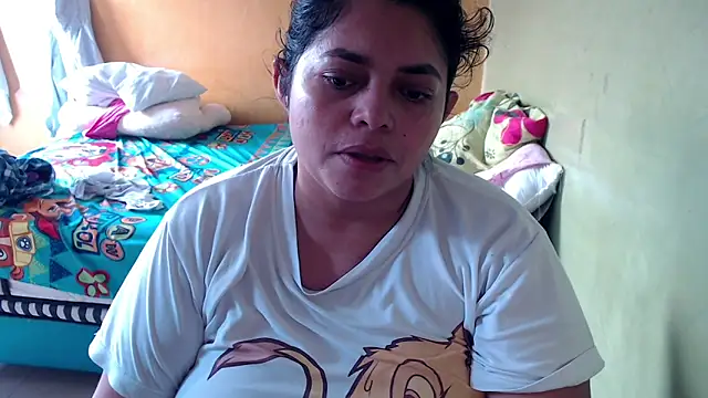 yulieth bbw online show from December 20, 2025, 2:53 pm