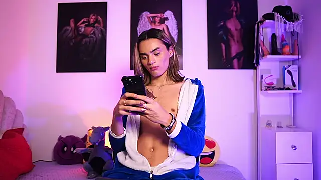 Snapshot of Mikey_Morningstar chatting on January 28, 2025, 6:39 pm Mikey Morningstar online show from January 28, 2025, 6:39 pm