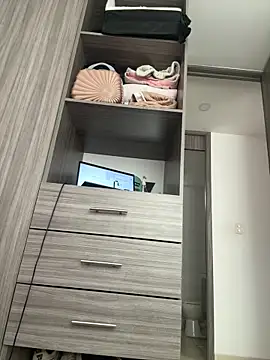 lau ass goddess online show from June 21, 2026, 4:24 pm