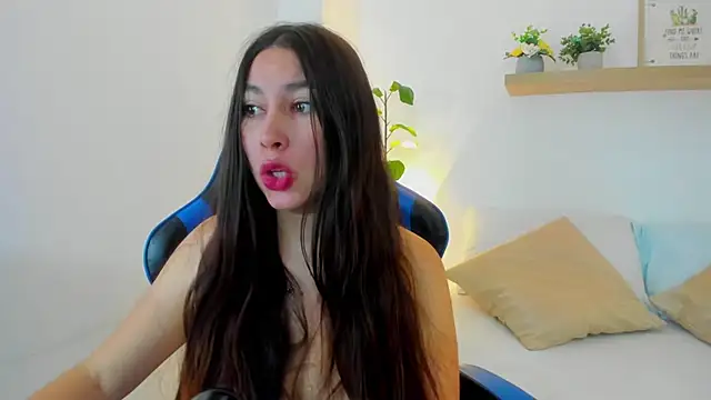bella 99  online show from June 20, 2026, 11:48 am