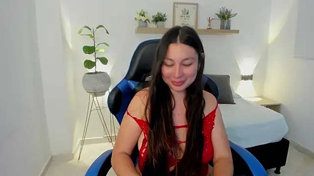 bella 99  online show from May 11, 2026, 4:04 pm