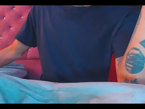 Christian Stiven1 online show from November 5, 2025, 1:03 pm