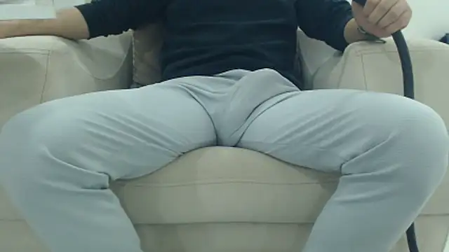 Snapshot of masterxmonster chatting on April 7, 2026, 7:15 pm masterxmonster online show from April 7, 2026, 7:15 pm