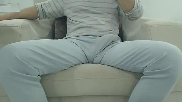 Snapshot of masterxmonster chatting on February 24, 2026, 1:06 am masterxmonster online show from February 24, 2026, 1:06 am