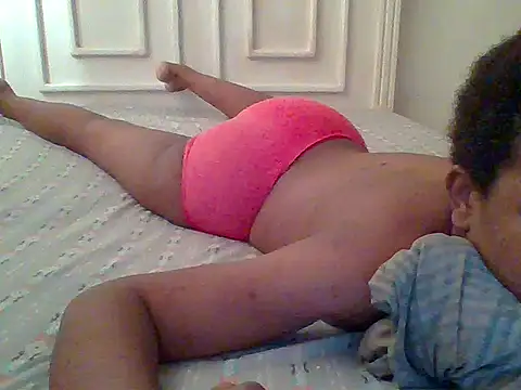 Snapshot of sweetshilahh chatting on March 21, 2026, 1:37 pm sweetshilahh online show from March 21, 2026, 1:37 pm