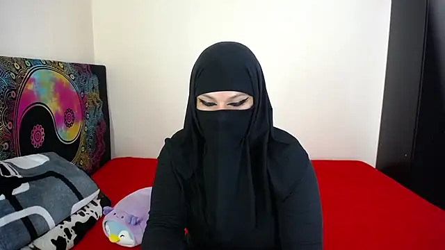 evelyn  salah online show from March 16, 2026, 9:28 pm