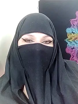 evelyn  salah online show from October 22, 2025, 11:03 pm