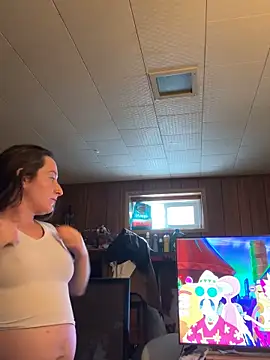 Mini And The Bear online show from March 1, 2026, 5:46 pm