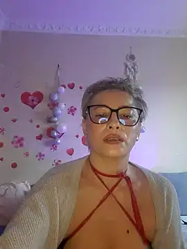 BellaBellaHot online show from December 20, 2025, 8:39 am