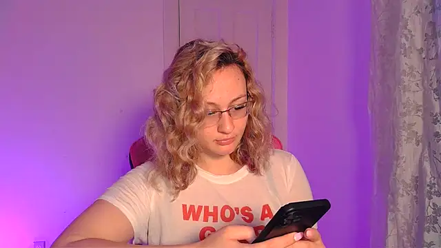 ashleyblaydex online show from May 15, 2026, 12:08 am