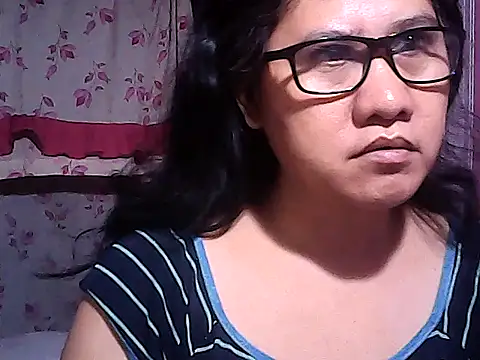 sweetsosie18 online show from November 22, 2025, 7:02 pm