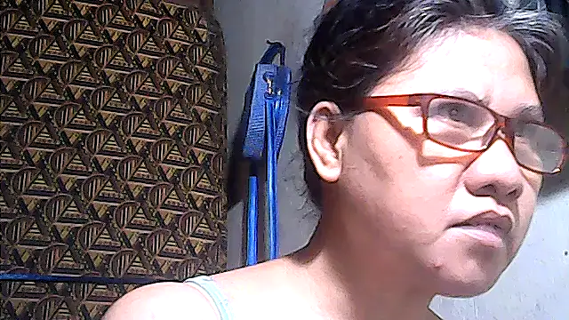 sweetsosie18 online show from April 11, 2026, 7:45 am