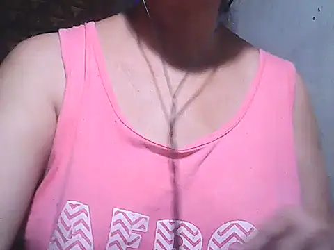 sweetsosie18 online show from February 11, 2026, 8:09 pm