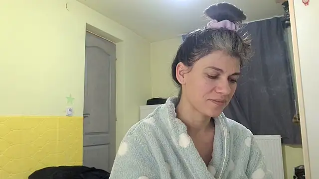 Snapshot of MercyLove chatting on February 26, 2026, 2:39 pm MercyLove online show from February 26, 2026, 2:39 pm