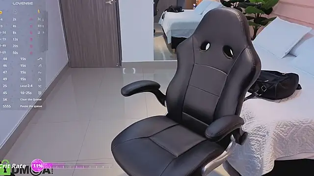 Snapshot of ROSE__15 chatting on January 19, 2026, 11:47 am ROSE 15 online show from January 19, 2026, 11:47 am