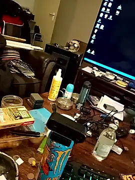 PikWilInPoes online show from January 15, 2026, 7:12 am