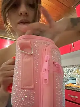 Girlmia 07 online show from June 19, 2026, 7:14 am