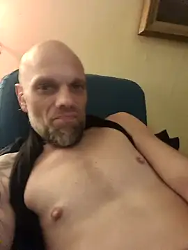 Ladyshaker82 online show from March 2, 2026, 11:11 pm