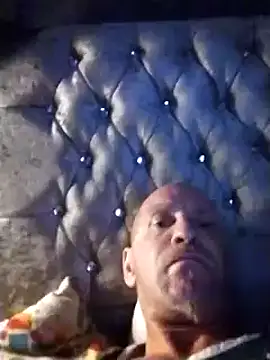 Snapshot of Verynaughtyx chatting on October 25, 2025, 7:40 am Verynaughtyx online show from October 25, 2025, 7:40 am