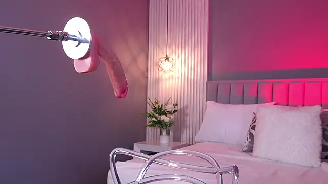 Snapshot of ValeryNova chatting on February 14, 2026, 11:43 am ValeryNova online show from February 14, 2026, 11:43 am