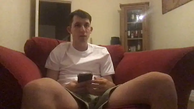 alex2p12 online show from July 6, 2026, 9:39 pm