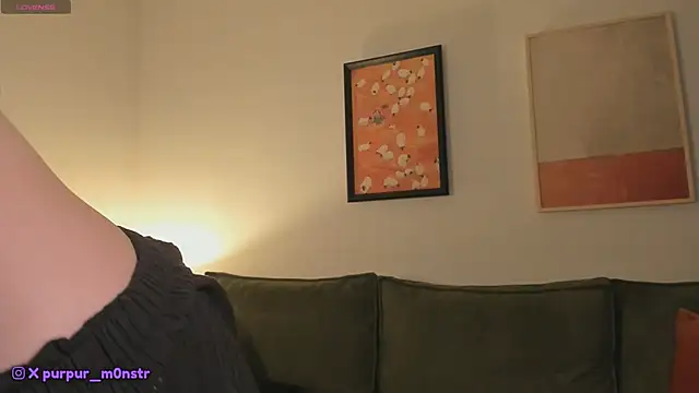 purpurmonstr online show from February 1, 2026, 9:57 pm