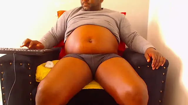 zuluboyxx online show from July 23, 2026, 7:05 am