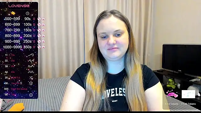 Snapshot of AlanaBrox chatting on February 8, 2025, 1:11 pm AlanaBrox online show from February 8, 2025, 1:11 pm