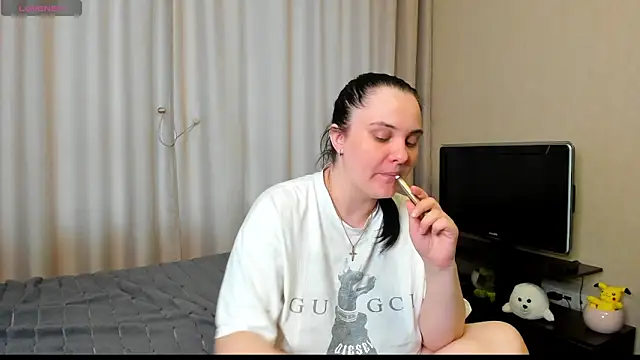AlanaBrox online show from June 29, 2026, 12:38 pm