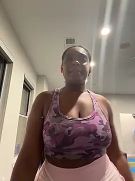 Snapshot of TilaTotti chatting on May 14, 2026, 2:08 am TilaTotti online show from May 14, 2026, 2:08 am