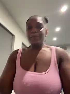 TilaTotti online show from April 16, 2026, 1:28 am