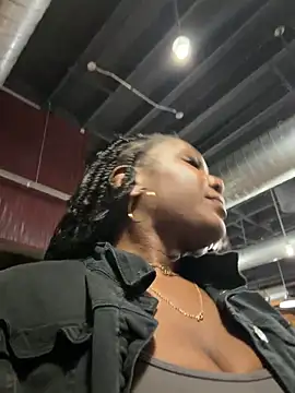 TilaTotti online show from December 22, 2025, 5:18 am