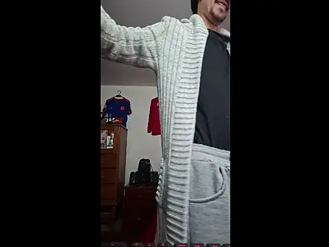 ALBEIROFOOTBALL1992 online show from April 19, 2026, 5:08 am