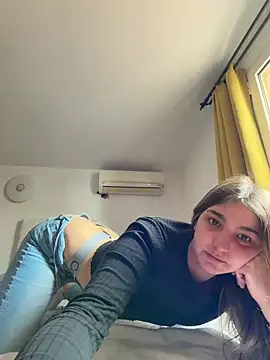 DoriDeluxe66 online show from March 6, 2026, 11:49 am