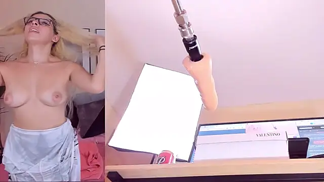 Lizzy Lace online show from March 21, 2025, 7:00 am