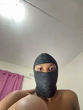 StupidNaturalPhatBooty  online show from December 14, 2025, 1:23 am