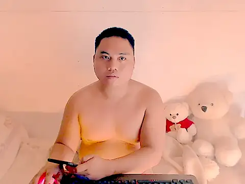 Snapshot of Hardking_69 chatting on September 12, 2025, 2:17 pm Hardking 69 online show from September 12, 2025, 2:17 pm