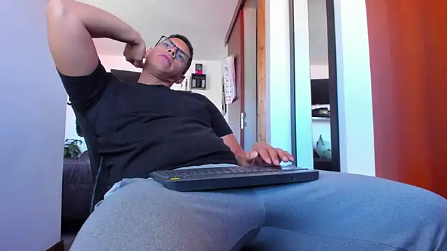  John Boy  online show from May 9, 2026, 7:06 pm
