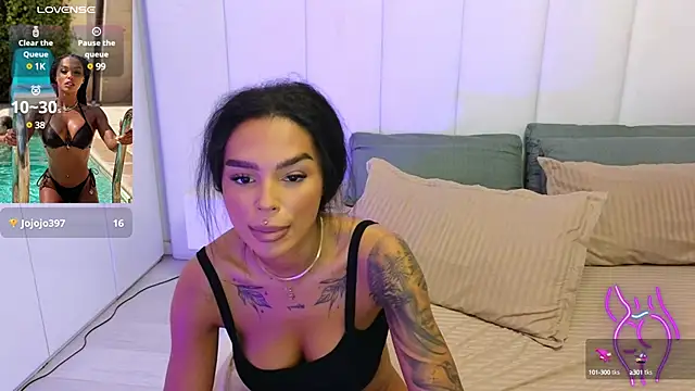 KimiBrown online show from March 4, 2025, 10:24 am