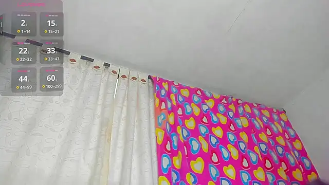 Snapshot of caroline_tovar chatting on February 19, 2025, 2:55 pm caroline tovar online show from February 19, 2025, 2:55 pm