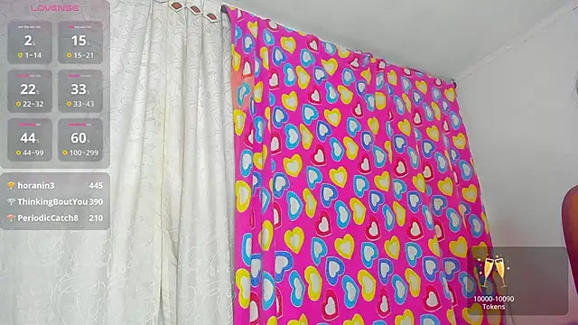 Snapshot of caroline_tovar chatting on February 15, 2025, 10:00 pm caroline tovar online show from February 15, 2025, 10:00 pm