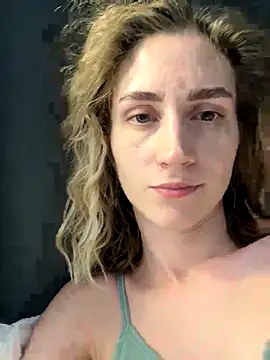 Snapshot of Feral_berry_8133 chatting on September 26, 2025, 7:54 pm Feral berry 8133 online show from September 26, 2025, 7:54 pm