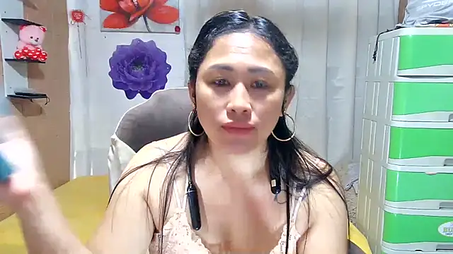 M e c e l online show from April 15, 2026, 12:27 am