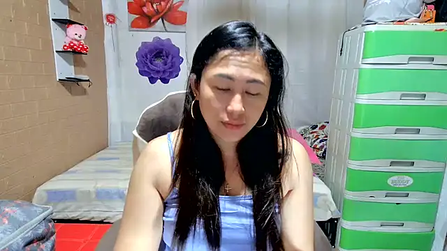 M e c e l online show from May 17, 2026, 8:42 pm